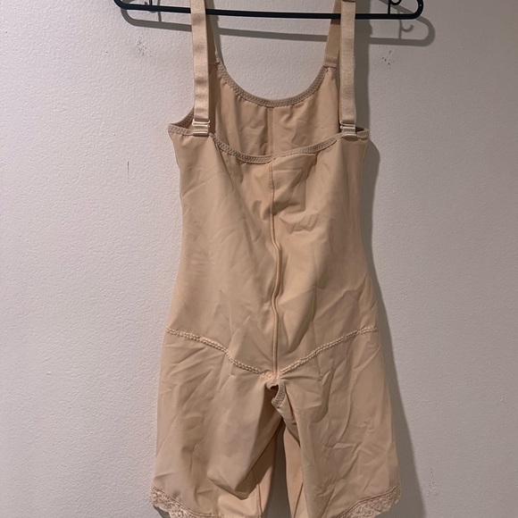 2nd Stage GluteLifting Mid-Thigh Bodysuit w/Open Buttocks (BBL post op garment) - Picture 1 of 3